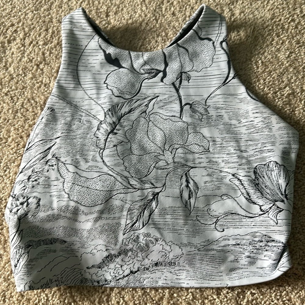 Athleta Size Large Workout Tank